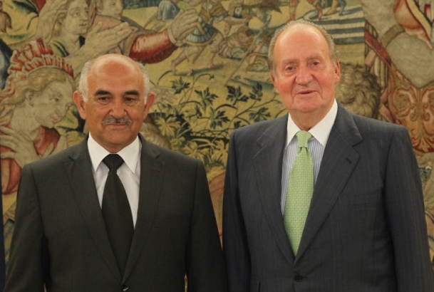 Su Majestad el Rey junto al presidente de la Región de Murcia, Alberto Garre López, momentos antes de la audiencia